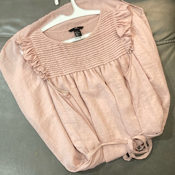 H&M Dresses & Skirts - H&M Dress